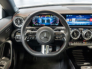 Mercedes-Benz CLA 250 SB 4M AMG Sport Premium 9 navigation