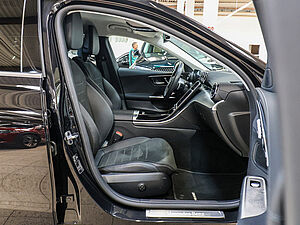 Mercedes-Benz C 200 T AMG Sport Advanced Plus 2 navigation