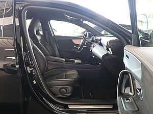 Mercedes-Benz A 250 e AMG Sport 2 navigation