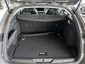 Peugeot 308 SW Allure BlueHDi 130 EAT8 20 navigation
