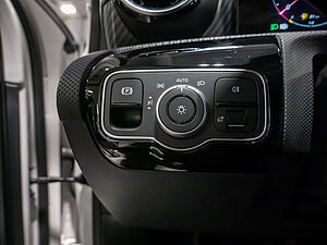 Mercedes-Benz A 250 e Progressive 22 navigation
