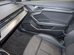 Audi A3 Sportback 35 TFSI S line 14 navigation