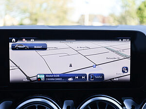 Mercedes-Benz GLA 250 4M AMG Sport Advanced Plus 11 navigation