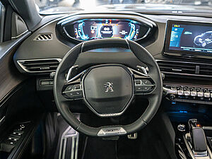 Peugeot 3008 GT 300 Hybrid4 Allrad 8 navigation