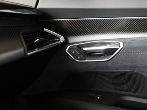 Audi e-tron RS GT Pano B&O HUD Matrix Kamera SHZ 26