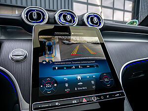 Mercedes-Benz GLC 300 4M AMG Line 10 navigation