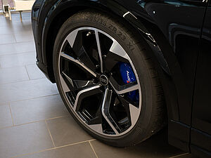 Audi RS Q8 4.0 TFSI quattro 5 navigation