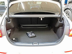 Mercedes-Benz E 220 d AMG Sport 27 navigation