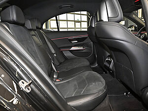 Mercedes-Benz E 220 d AMG Line 5 navigation
