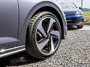 Volkswagen Polo GTI 2,0 l TSI DSG 8 navigation