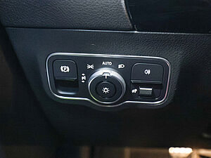 Mercedes-Benz GLA 180 AMG Sport Advanced Plus 28 navigation