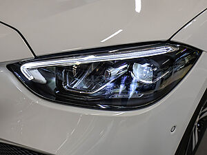 Mercedes-Benz C 180 T Avantgarde Advanced 31 navigation