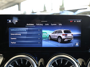 Mercedes-Benz GLB 35 AMG 4M Premium 13 navigation