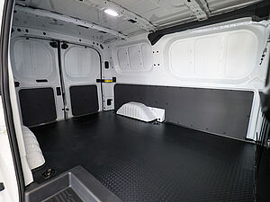 Maxus eDELIVER 7 KA L1H1 88 kW/h 5 navigation