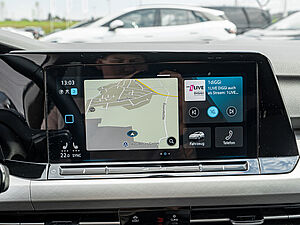 Volkswagen Golf VIII Life 1,5 l eTSI DSG 11 navigation
