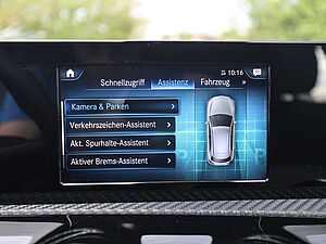 Mercedes-Benz A 250 e 14 navigation