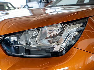 Peugeot 2008 e-Active Elektromotor 136 Automatik 28 navigation