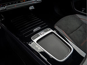 Mercedes-Benz CLA 250 SB 4M AMG Sport Premium 13 navigation