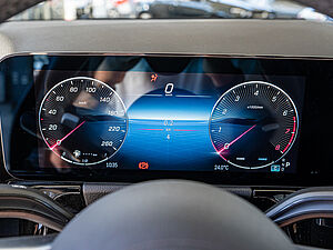 Mercedes-Benz GLA 180 AMG Advanced Plus 14 navigation