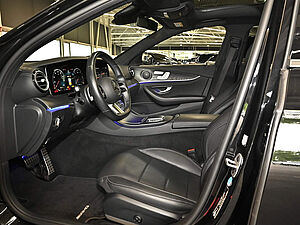 Mercedes-Benz E 300 d 4M T AMG Line 10 navigation