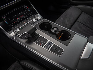 Audi A6 Avant 40 TDI quattro S line 14 navigation