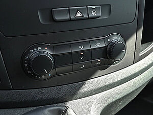 Mercedes-Benz Vito 110 CDI Kasten Lang 12 navigation