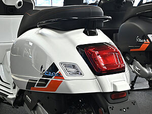 Vespa GTS 125 Supersport E5+ 10 navigation
