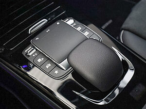 Mercedes-Benz A 250 e AMG Sport 14 navigation