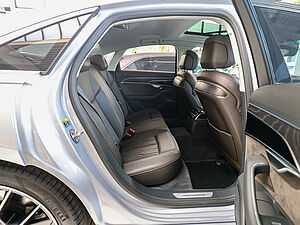 Audi A8 60 TFSI quattro 4 navigation