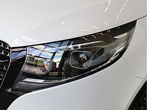 Mercedes-Benz V 250 d 4M AVANTGARDE Lang 33 navigation