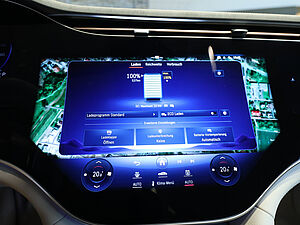 Mercedes-Benz EQS 580 4M AMG Line 13 navigation