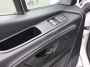 Mercedes-Benz Sprinter 317 CDI KA L3H2 28 navigation
