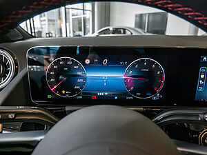 Mercedes-Benz GLA 180 Edition AMG Line AHK 14 navigation