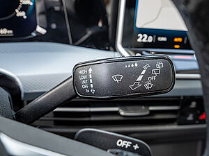 Volkswagen Golf VIII Variant Goal 2,0 l TDI DSG 19 navigation