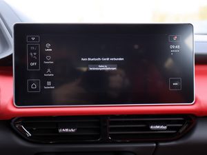 Lotus Emira V6 First Edition NEU ohne Zulassung COC 16 navigation