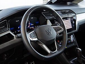 Volkswagen Touran Move 2,0 TDI DSG 28 navigation