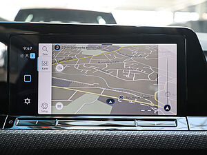 Volkswagen Golf VIII Variant R-Line 1,5 l eTSI DSG 15 navigation