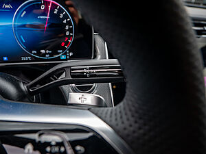 Mercedes-Benz E 300 e AMG Line 17 navigation