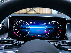 Mercedes-Benz GLC 300 4M AMG Line 12 navigation