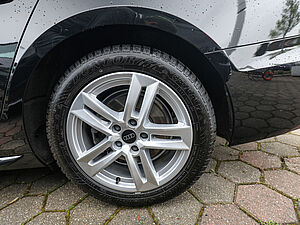 Audi A4 Avant S line 35 TFSI S tronic 5 navigation