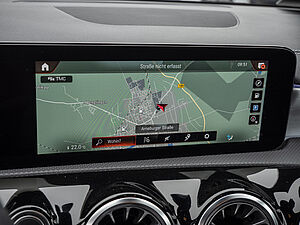 Mercedes-Benz CLA 250 e SB AMG 10 navigation