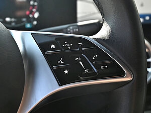 Mercedes-Benz B 250 e Progressive 18 navigation
