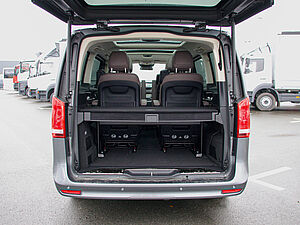 Mercedes-Benz V 300 d EXCLUSIVE EDITION Lang 32 navigation