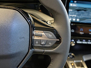 Peugeot 308 Allure BlueHDi 130 EAT8 14 navigation