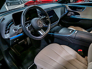Mercedes-Benz E 300 T de 4M AMG Line 9 navigation