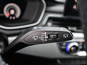 Audi A4 Avant S line 35 TFSI S tronic 22 navigation