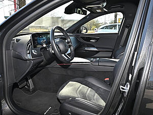 Mercedes-Benz E 200 AMG Line 10 navigation