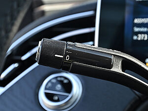 Mercedes-Benz E 200 AMG Line 20 navigation