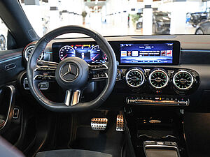 Mercedes-Benz CLA 220 4M Coupé AMG Sport Premium 9 navigation