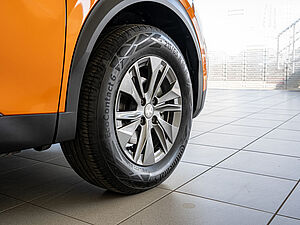 Peugeot 2008 Active 1.2 PureTech 130 EAT8 5 navigation